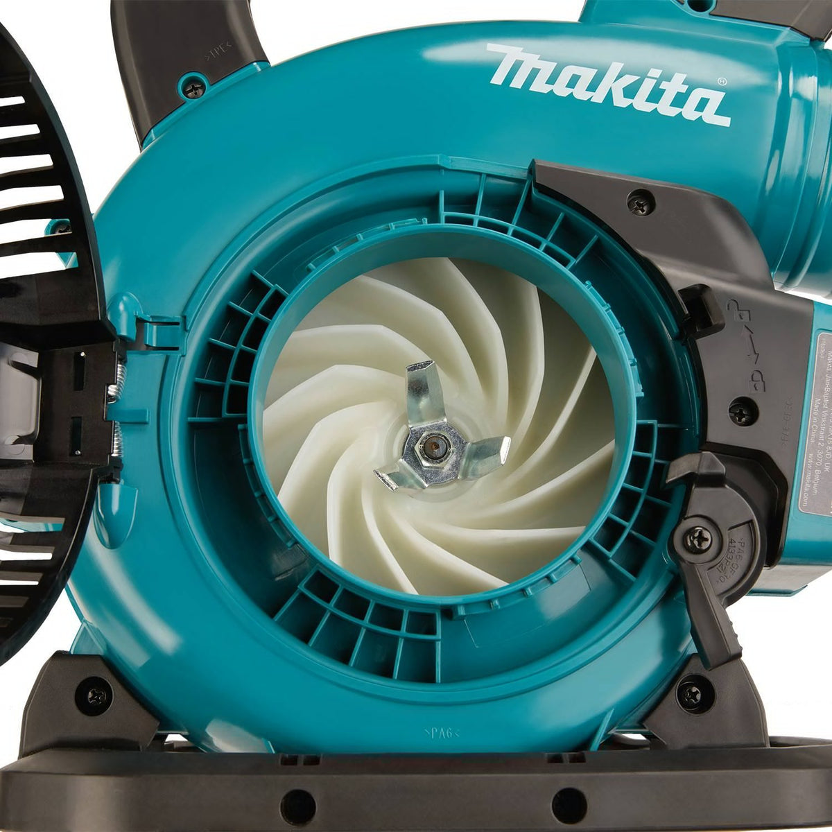 Makita GBU03ZV 40V max XGT Brushless Blower with Vacuum Attachment Tool Only