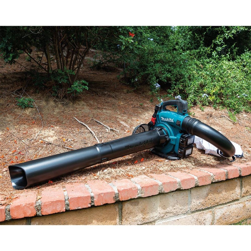 Makita XBU04PTV 36V (18V X2) LXT Brushless Blower Kit with Vacuum Attachment Kit, dual port charger (5.0Ah)