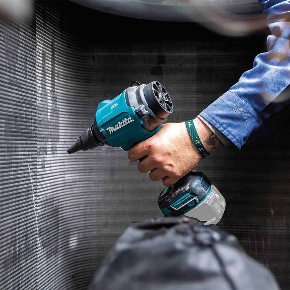 Makita XSA01Z 18V LXT Brushless Cordless High Speed Blower/Inflator, Tool Only